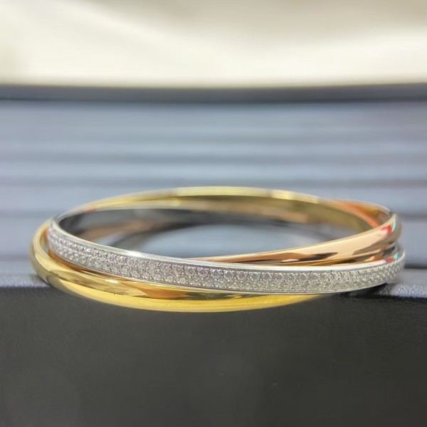 High quality classic brand Cartier new product set with diamonds, three color three ring bracelet, neutral jewelry factory direct sales