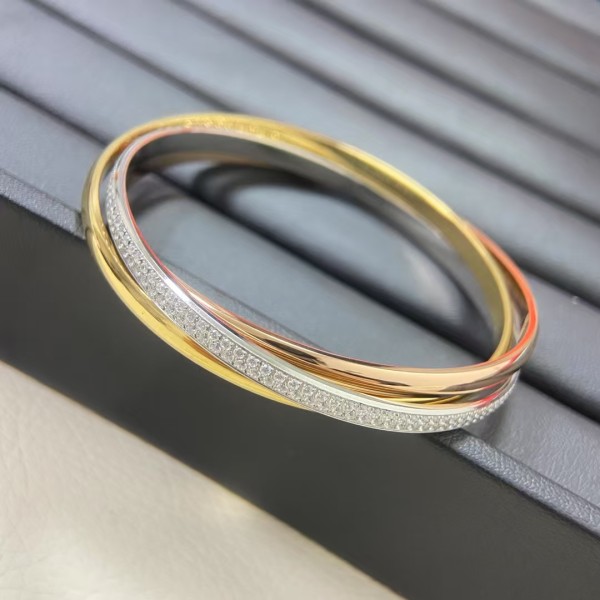 High quality classic brand Cartier new product set with diamonds, three color three ring bracelet, neutral jewelry factory direct sales 