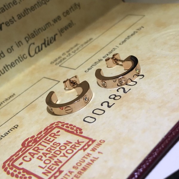 Cartier earrings with high-end classic screw patterns and drilled earrings
