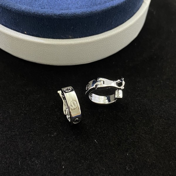 Cartier new ear clip with screw pattern and diamond free ear buckle