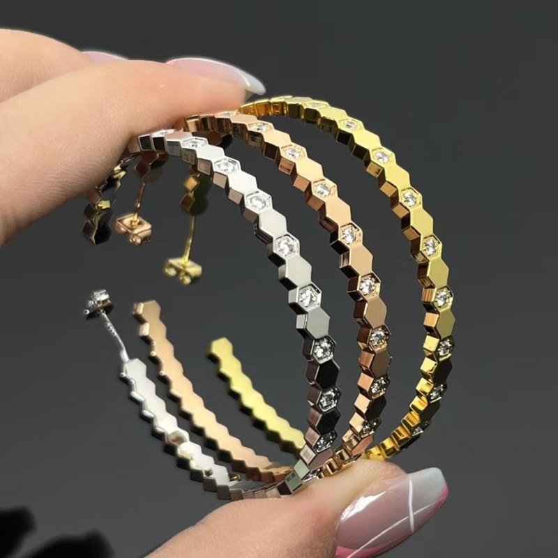 Classic brand Chaumet earrings New interval diamond honeycomb earrings factory direct sales free shipping