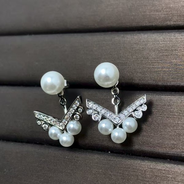 Classic brand Chaumet earrings New Angel Pearl Earrings factory direct sales free shipping