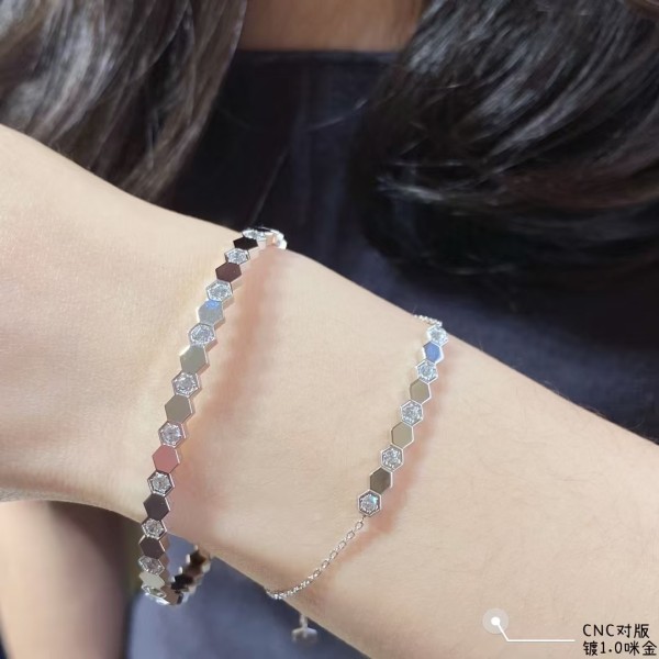 Classic brand Chaumet bracelet New Interval Diamond Honeycomb Bracelet factory direct sales free shipping
