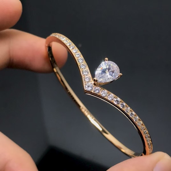 Classic brand Chaumet bracelet New Crown V-shaped Diamond Bracelet factory direct sales free shipping