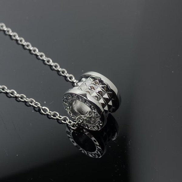 Classic brand Bulgari New Water Chestnut Little Red Women's Necklace factory direct sales free shipping