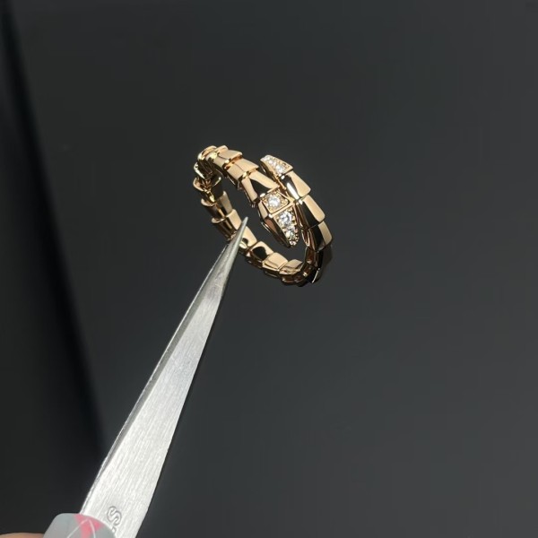 Classic brand Bvlgari ring head and tail diamond spring snake ring manufacturer direct sales free shipping 