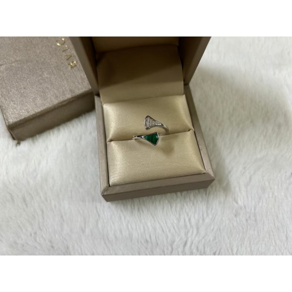 Classic brand Bvlgari ring  mother of pearl diamond skirt ring  factory direct sales free shipping