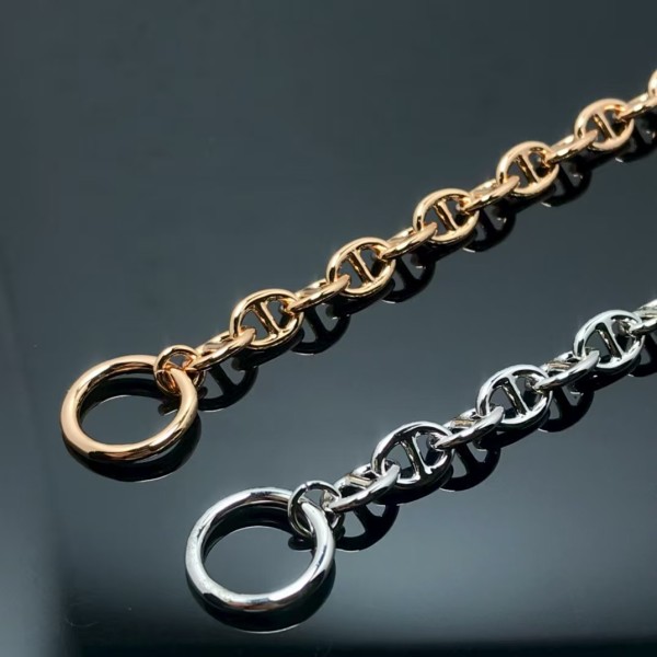Luxury brand Hermes bracelet New smooth 8-shaped multi section pig nose bracelet factory direct sales free shipping