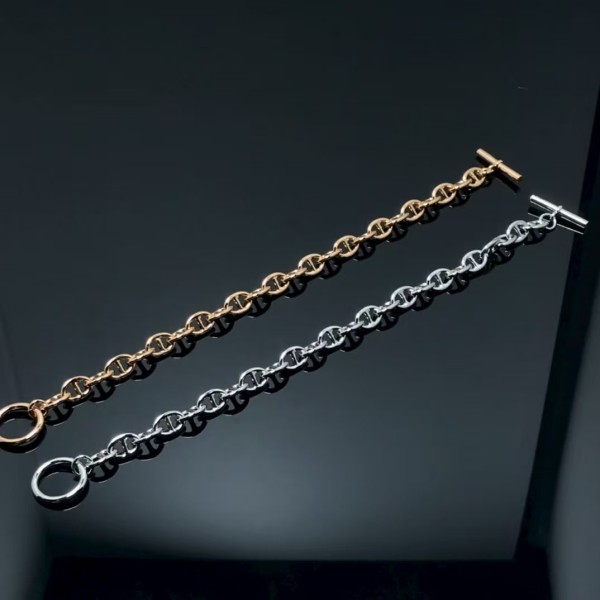 Luxury brand Hermes bracelet New smooth 8-shaped multi section pig nose bracelet factory direct sales free shipping 
