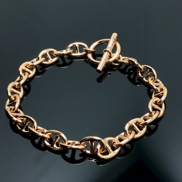 Luxury brand Hermes bracelet New smooth 8-shaped multi section pig nose bracelet factory direct sales free shipping