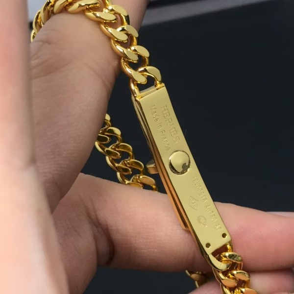 Luxury brand Hermes bracelet New pig nose smooth diamond inlaid bracelet factory direct sales free shipping