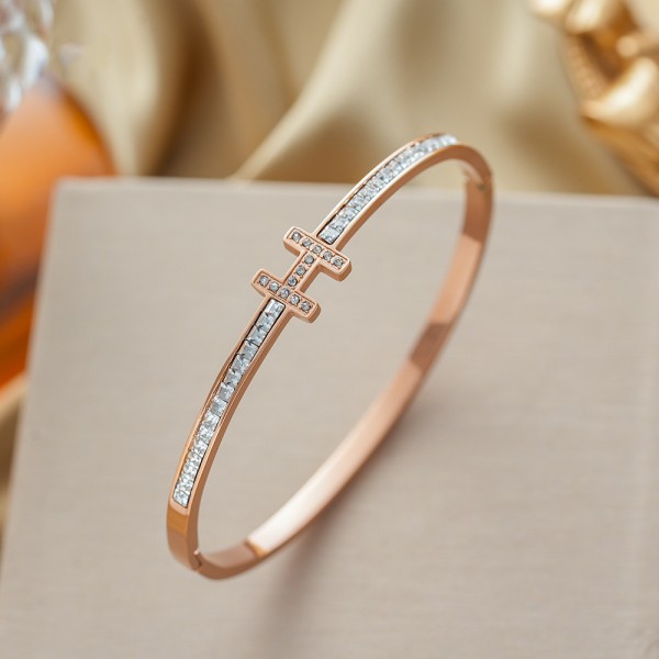 Light luxury square diamond letter H bracelet high-end niche design hand ring versatile jewelry