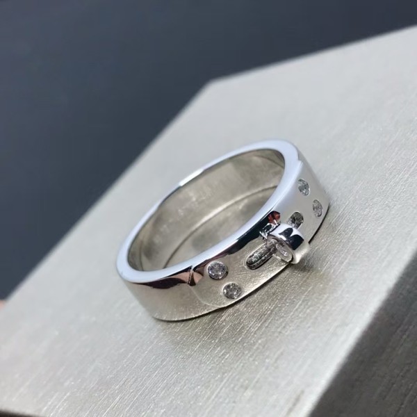 Luxury brand Hermes Ring New Pig Nose Smooth 4 Diamond Ring factory direct sales free shipping