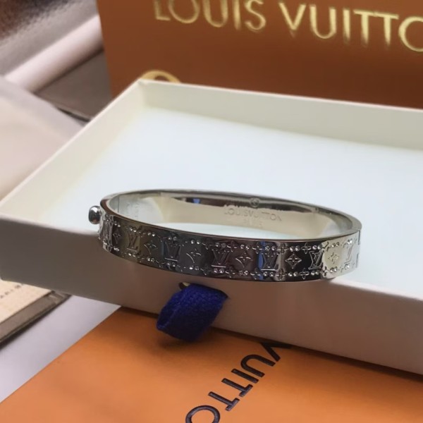 Classic brand LV bracelet Diamond Couple Bracelet Factory Direct Sales Free Shipping