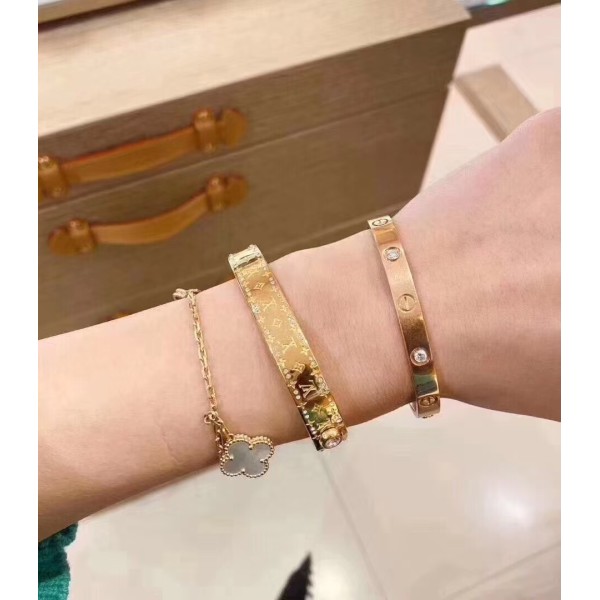 Classic brand LV bracelet Diamond Couple Bracelet Factory Direct Sales Free Shipping 