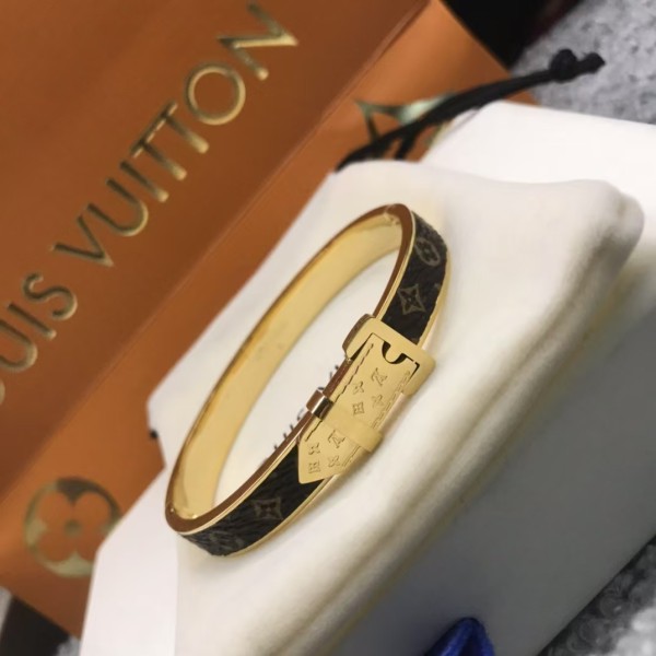 Classic brand LV bracelet Belt Couple Bracelet Factory Direct Sales Free Shipping