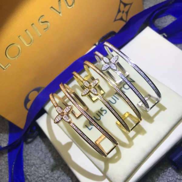 Classic brand LV bracelet New Double layered Starry Sky Flower Bracelet Factory Direct Sales Free Shipping