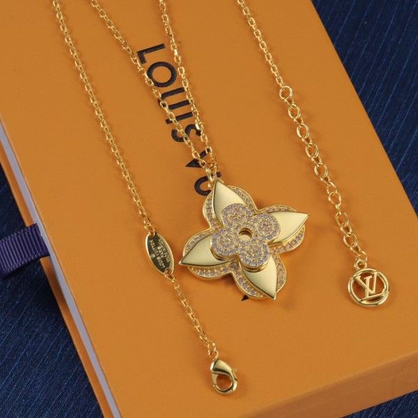 Classic brand LV necklace New Flower Necklace Factory Direct Sales Free Shipping