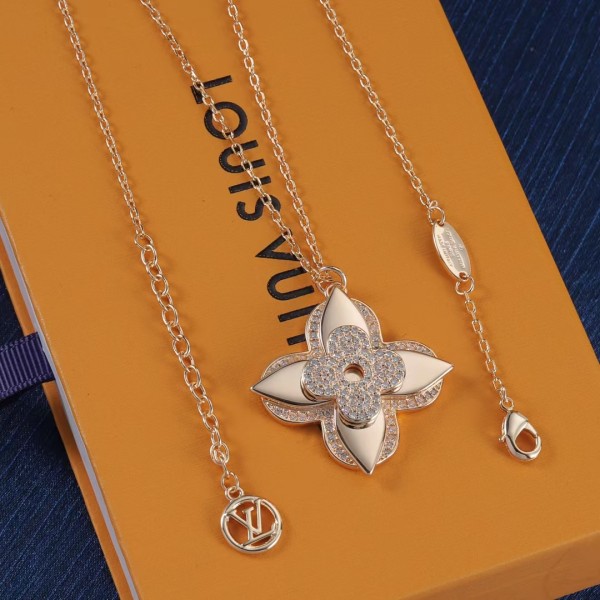 Classic brand LV necklace New Flower Necklace Factory Direct Sales Free Shipping