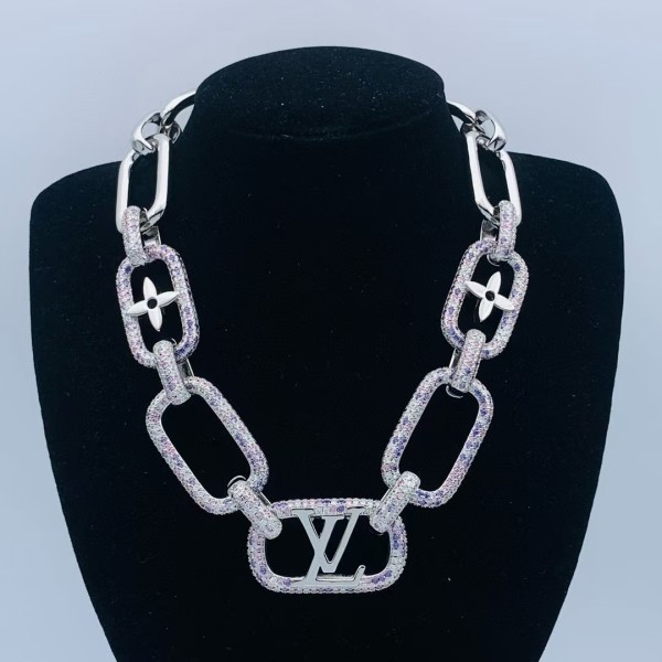 Classic brand LV necklace New high-quality necklace Factory Direct Sales Free Shipping