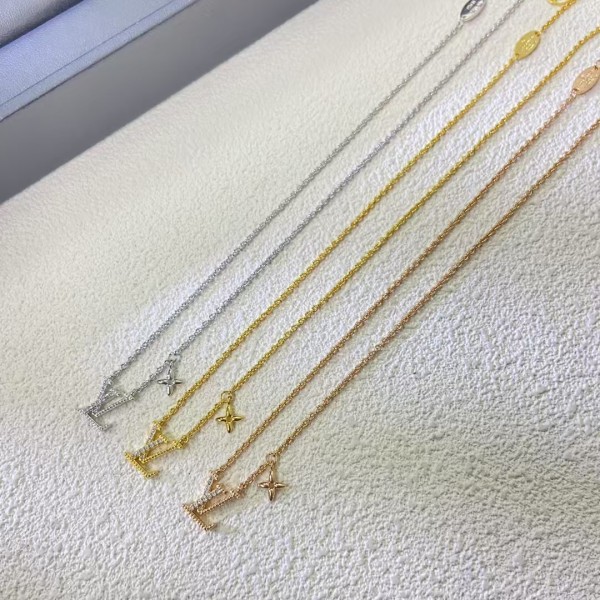 Classic brand LV necklace New Half Diamond Letter Necklace Factory Direct Sales Free Shipping