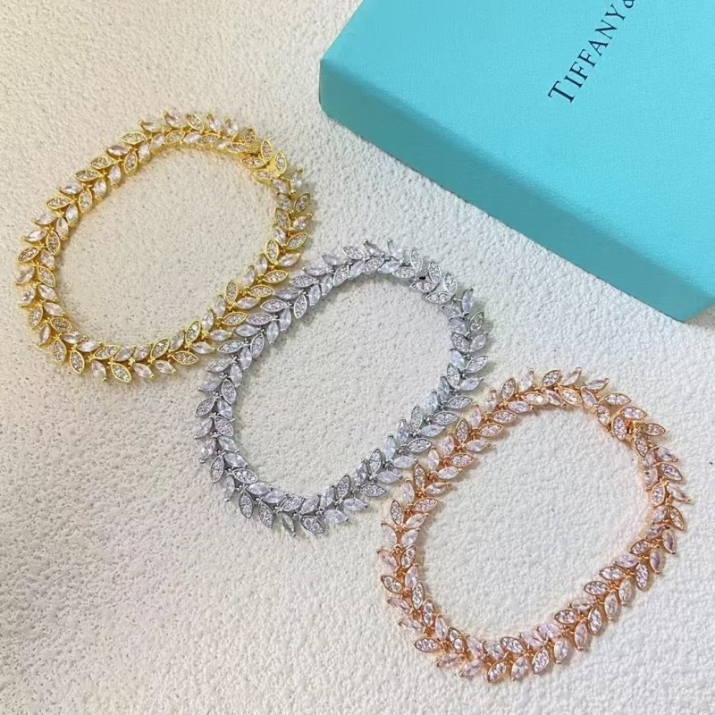 Classic Brand Tiffany Bracelet New multi section diamond studded horse eye stone leaf bracelet Factory Direct Sales Free Shipping