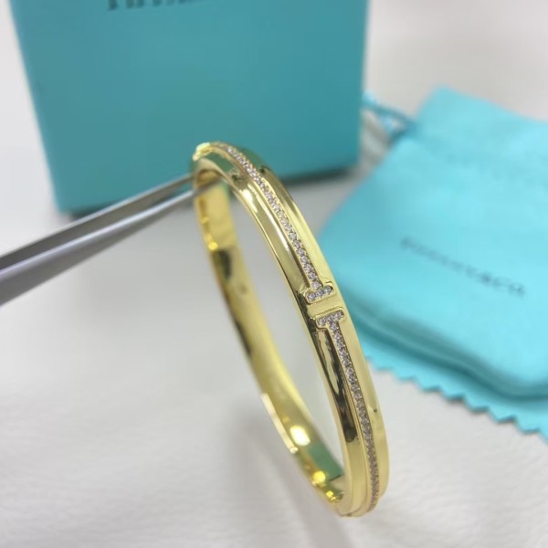 Classic Brand Tiffany Bracelet New diamond studded smiley face bracelet Factory Direct Sales Free Shipping