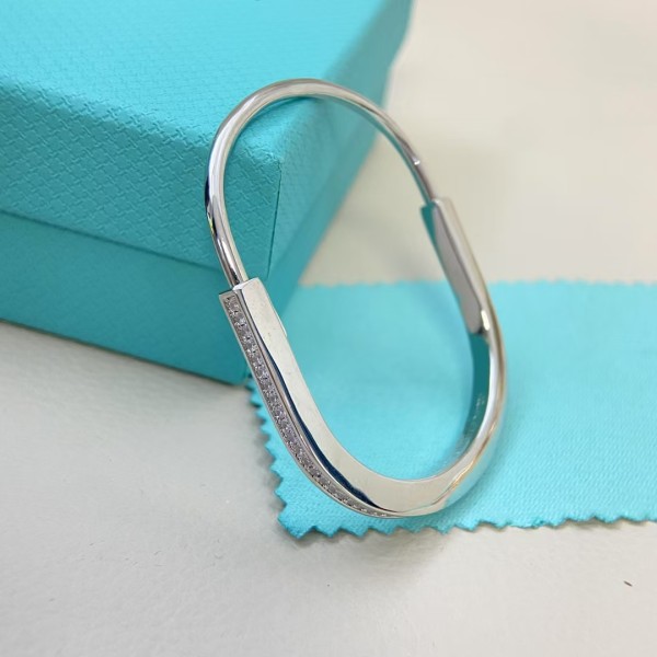 Classic Brand Tiffany Bracelet New Half Diamond U-Lock Bracelet Factory Direct Sales Free Shipping