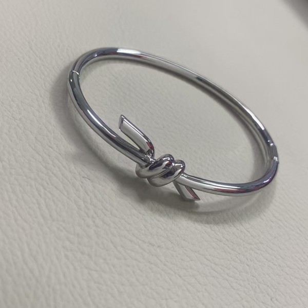 Classic Brand Tiffany Bracelet New smooth twisted rope bracelet Factory Direct Sales Free Shipping 