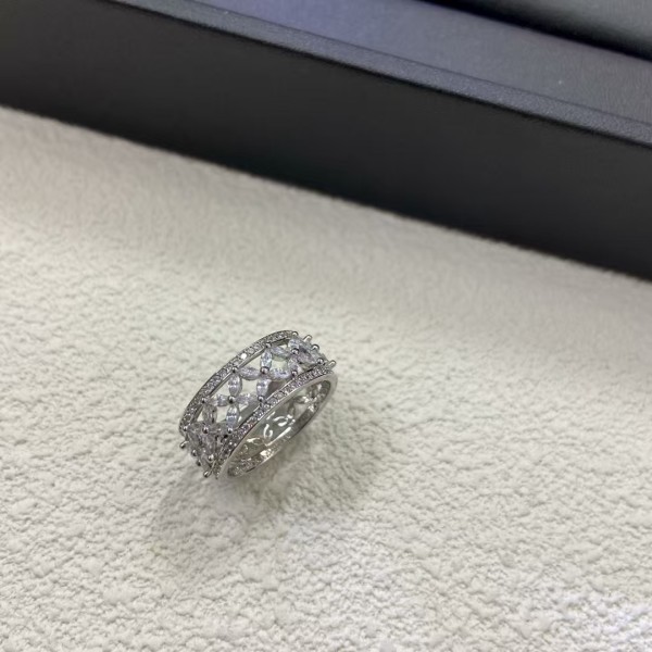 Classic brand Tiffany New Macanese Hollow Ring Factory Direct Sales with Free Shipping