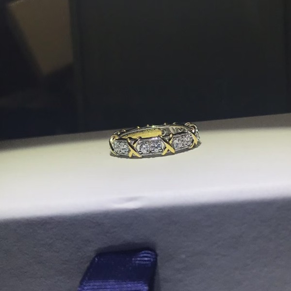 Classic brand Tiffany New Cross Diamond Color Separation Ring Factory Direct Sales with Free Shipping 