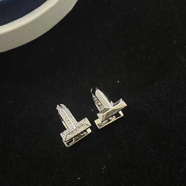 Classic Brand Tiffany Earrings New T1 Diamond Earrings Factory Direct Sales Free Shipping