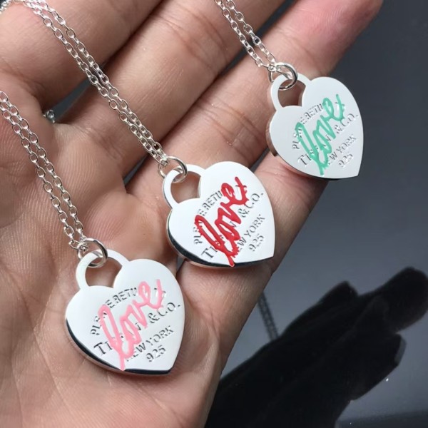 Classic Brand Tiffany Necklace New heart-shaped LOVE necklace Factory Direct Sales Free Shipping 
