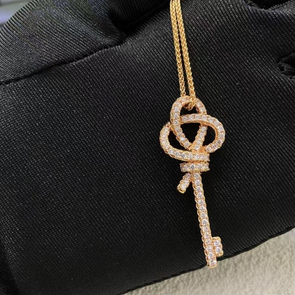 Classic Brand Tiffany Necklace New woven rope knot full diamond key necklace Factory Direct Sales Free Shipping