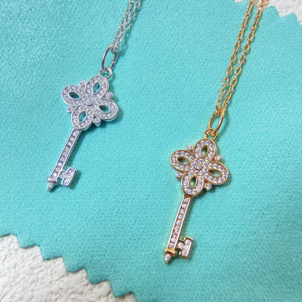 Classic Brand Tiffany Necklace New Mini Key Necklace Factory Direct Sales Free Shipping 