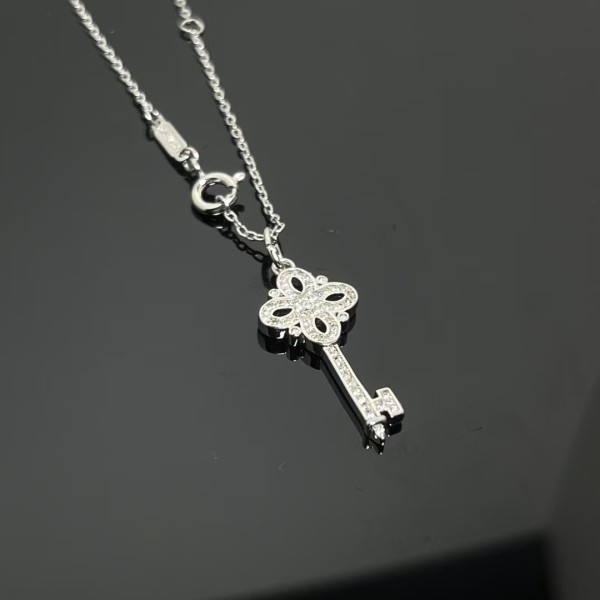 Classic Brand Tiffany Necklace New Mini Key Necklace Factory Direct Sales Free Shipping
