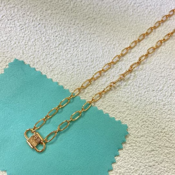 Classic Brand Tiffany Necklace New lock necklace Factory Direct Sales Free Shipping