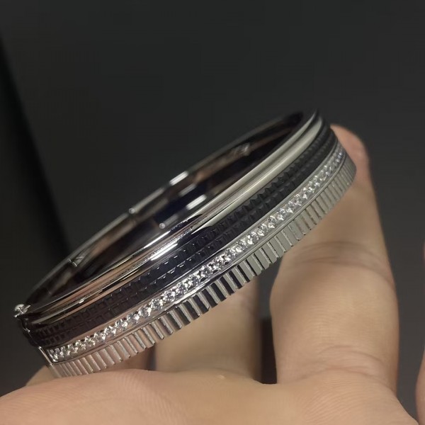 Classic brand Boucheron High version diamond studded gear bracelet Factory Direct Sales with Free Shipping