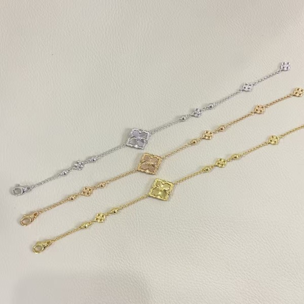 Classic brand Buccellati bracelet New laser retro petal clover bracelet factory direct sales free shipping