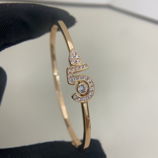 Classic brand Chanel bracelet New diamond studded drip water 5-character bracelet factory direct sales free shipping 