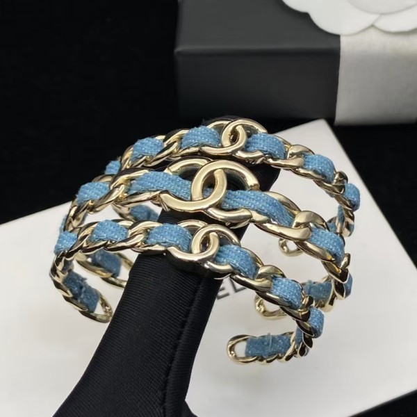 Classic brand Chanel bracelet New bracelet three piece set factory direct sales free shipping