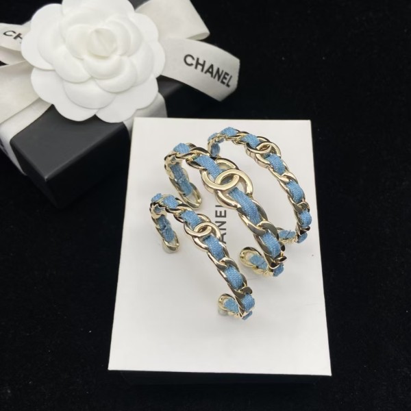 Classic brand Chanel bracelet New bracelet three piece set factory direct sales free shipping