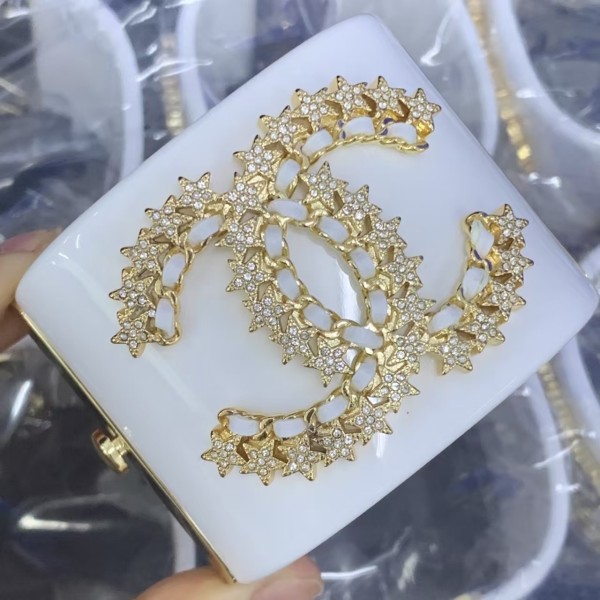 Classic brand Chanel bracelet New high-end bracelet factory direct sales free shipping