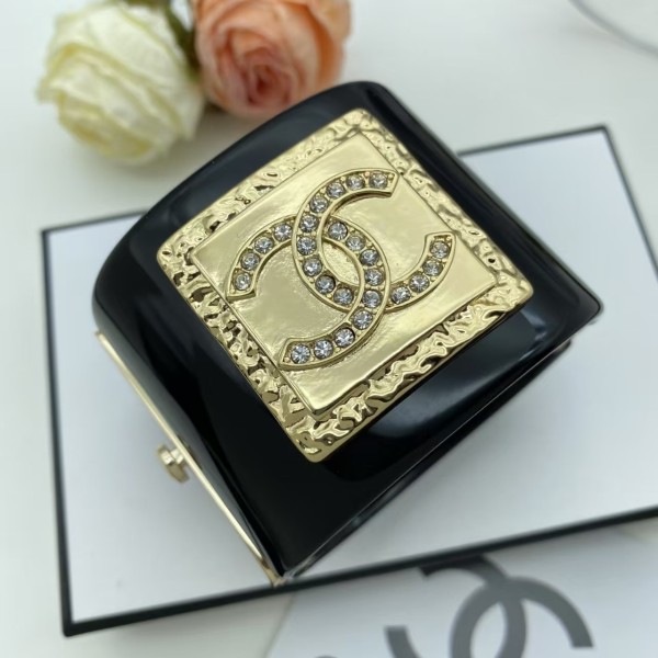 Classic brand Chanel bracelet New high-end bracelet factory direct sales free shipping
