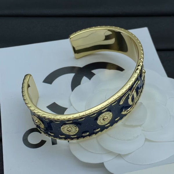 Classic brand Chanel bracelet New Fashion Bracelet factory direct sales free shipping