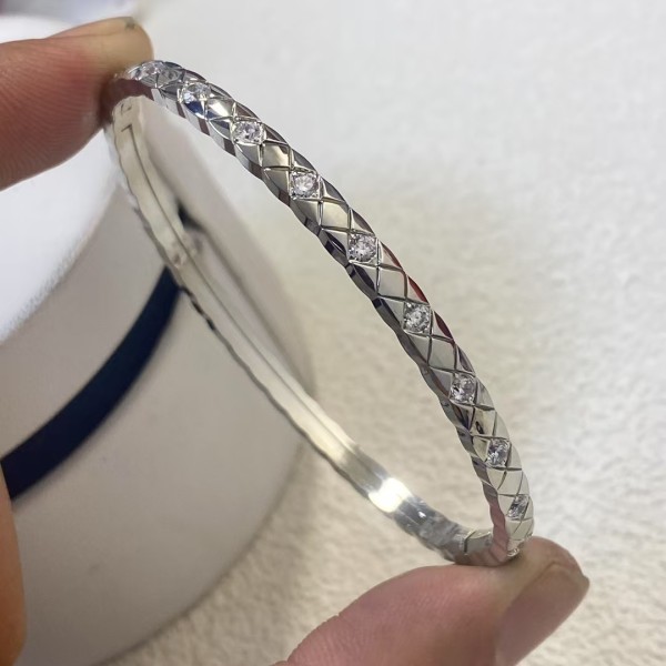 Classic brand Chanel bracelet High version narrow diamond grid bracelet factory direct sales free shipping