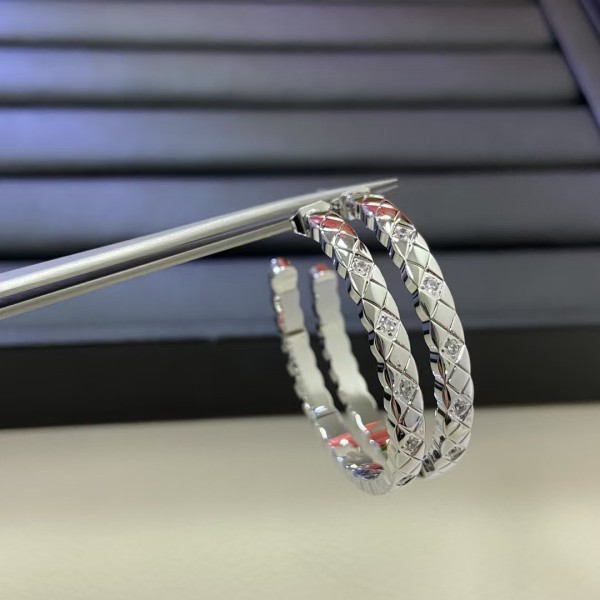 Classic brand Chanel earrings New diamond studded diamond grid earrings factory direct sales free shipping