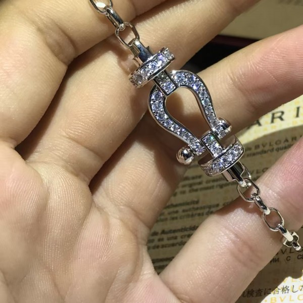 Light luxury brand FRED New horseshoe star bracelet Factory Direct Sales Free Shipping