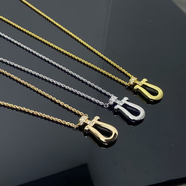 Light luxury brand FRED New Thick Chain Half Diamond Horseshoe Necklace Factory Direct Sales Free Shipping