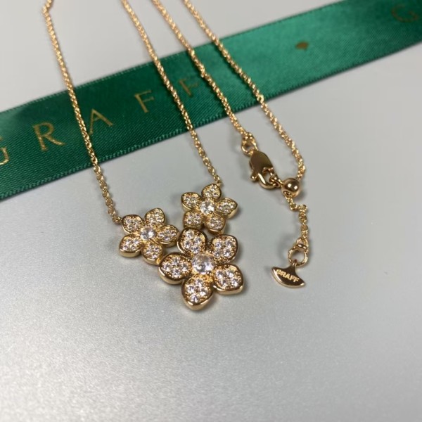 Classic brand graff Three Flower Necklace factory direct sales free shipping